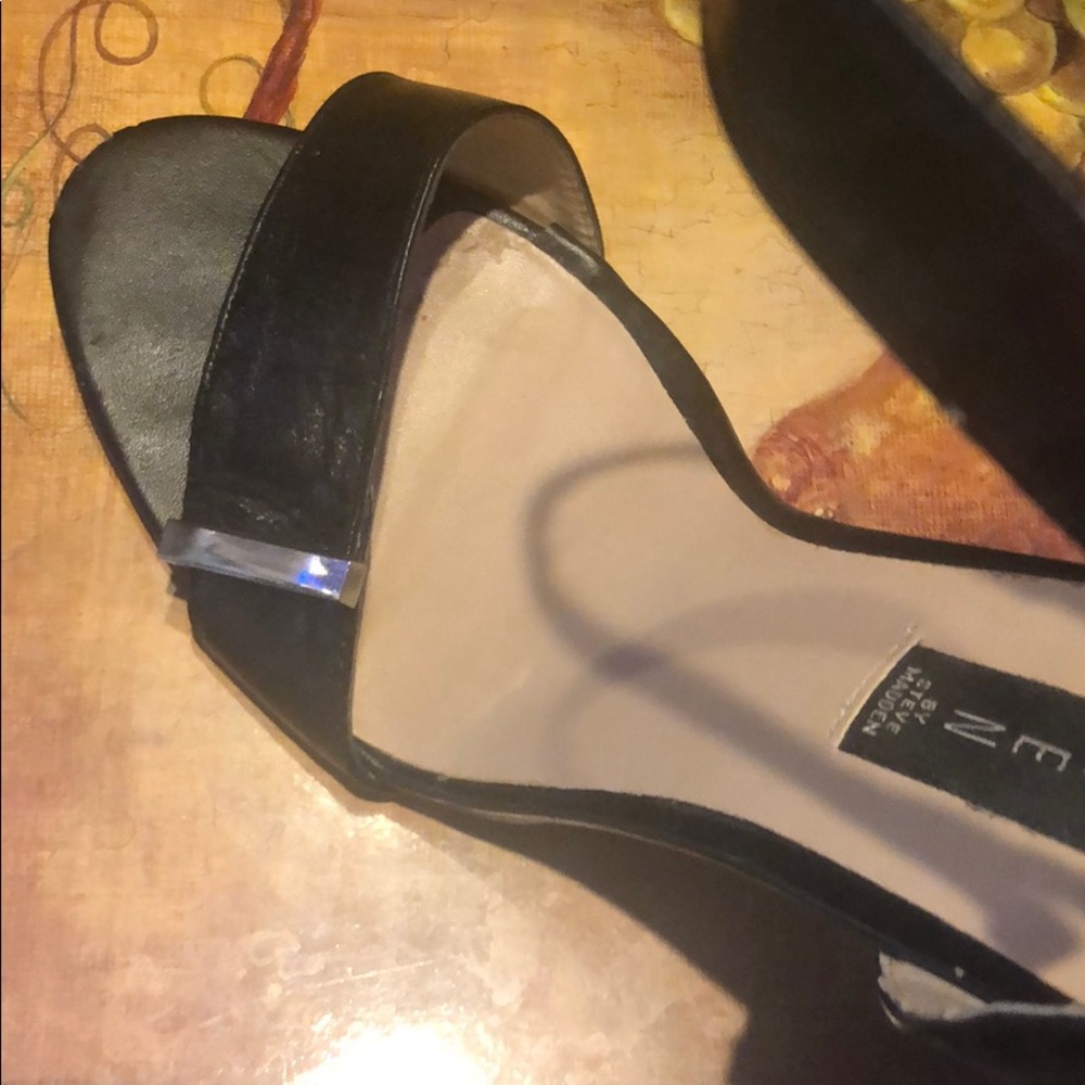 Pair of Steve Madden high heal ladies shoes - Picture 3 of 4